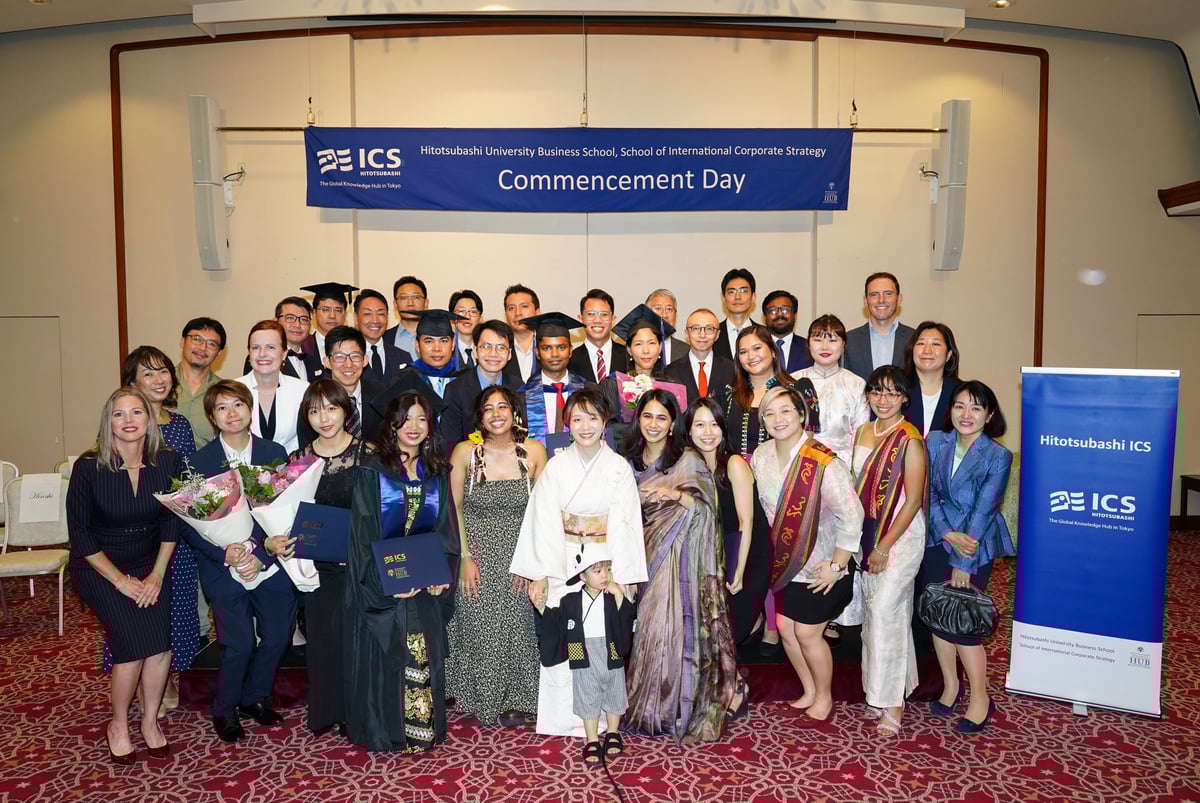 Class 2023 1yr and YLP with faculty-min
