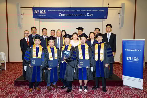 DBA Graduate with faculty-min