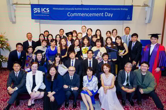 MBA Class of 2023 2-year MBA Program with faculty ICS_390-min